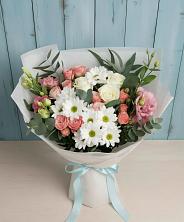 Букет цветов из:  Розы, Лизиантусы и Хризантемы в Ханино