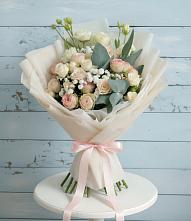 Букет цветов из:  Розы и Лизиантусы в Ханино