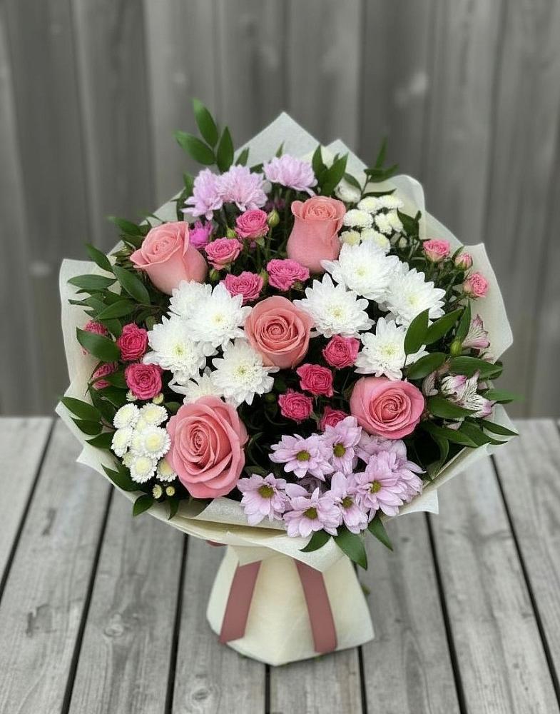 Букет цветов из: Альстромерии, Гвоздики, Розы и Хризантемы в Ханино