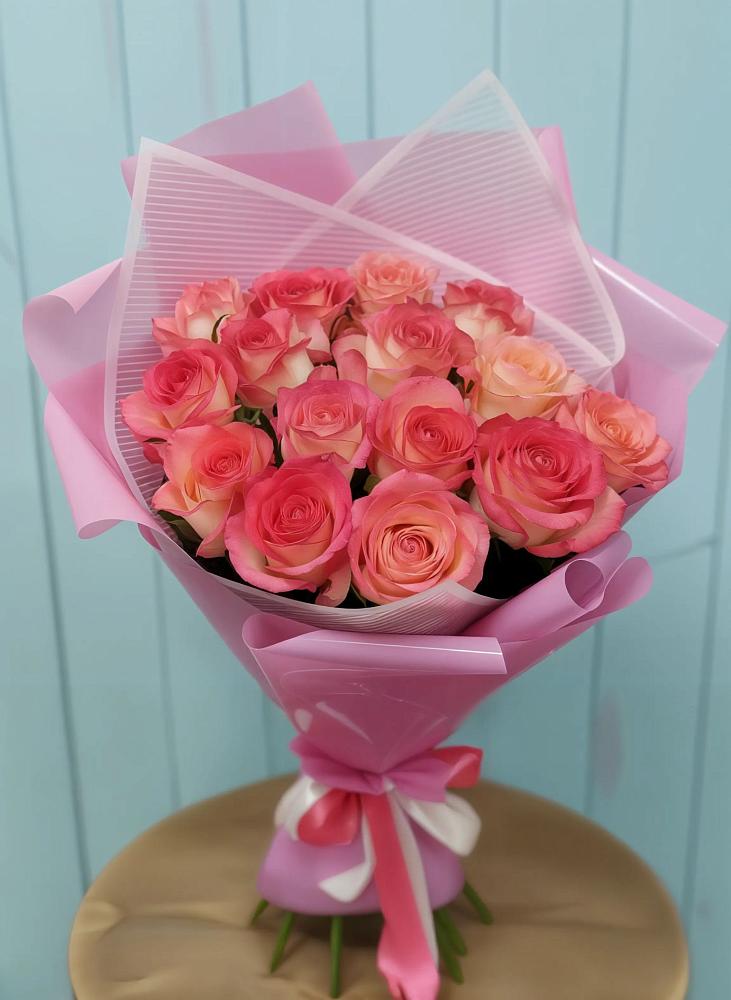 Букет 15 Розовых роз Равель в Ханино