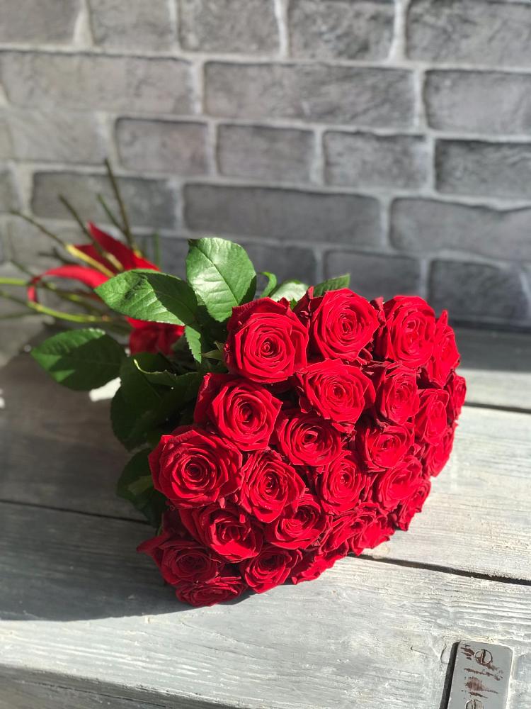 Букет Красные розы Фридом в Ханино