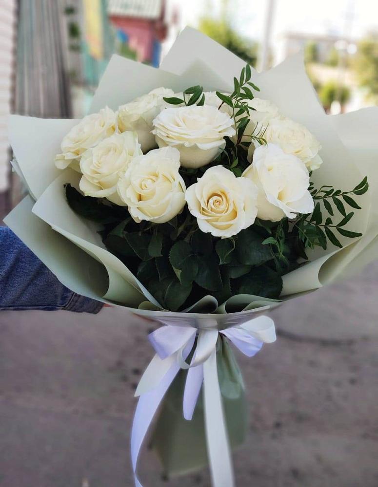 Букет Белые розы Проуд в Ханино