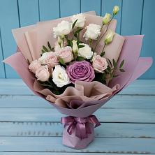 Букет цветов из:  Розы и Лизиантусы в Ханино