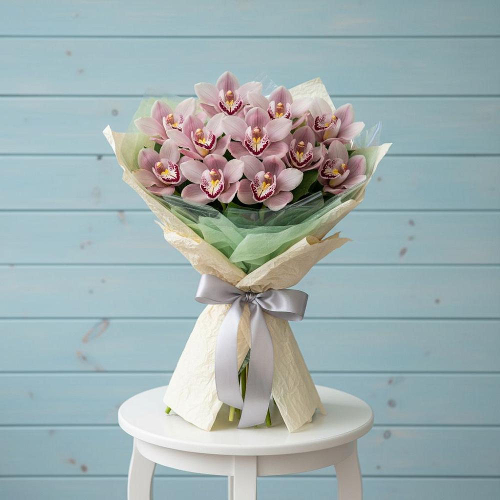 Букет цветов из: Орхидеи и Розы в Ханино