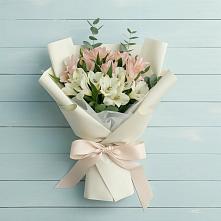 Букет цветов из:  Альстромерии в Ханино