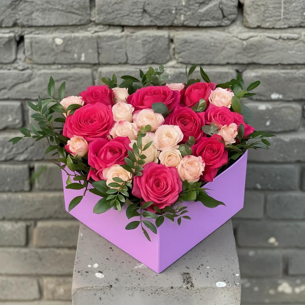 Цветочная композиция из Розы в коробке в Ханино