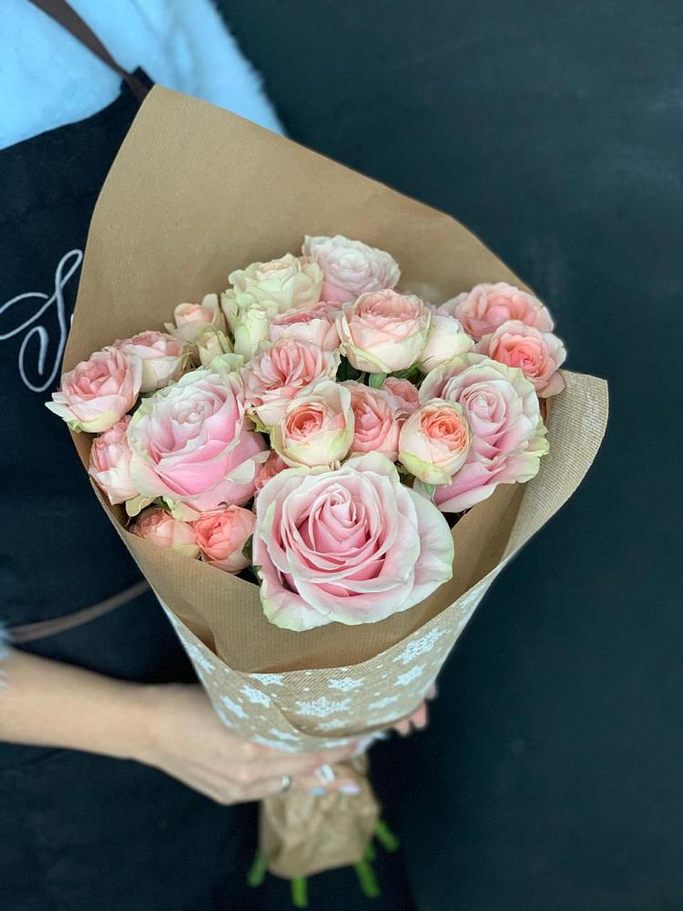 Букет цветов из: Хризантемы и Розы в Ханино