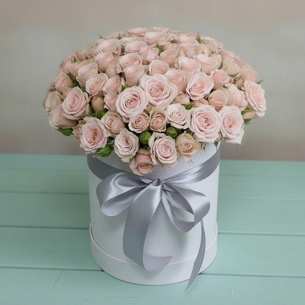 Цветочная композиция из Розы в шляпной коробке в Ханино